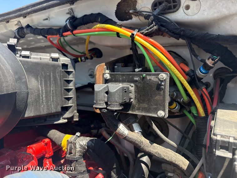 image for item EG6124 2013 Ford F650 Super Duty utility / service truck