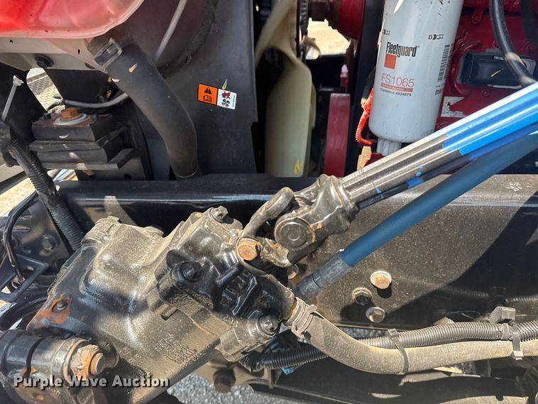 image for item EG6124 2013 Ford F650 Super Duty utility / service truck