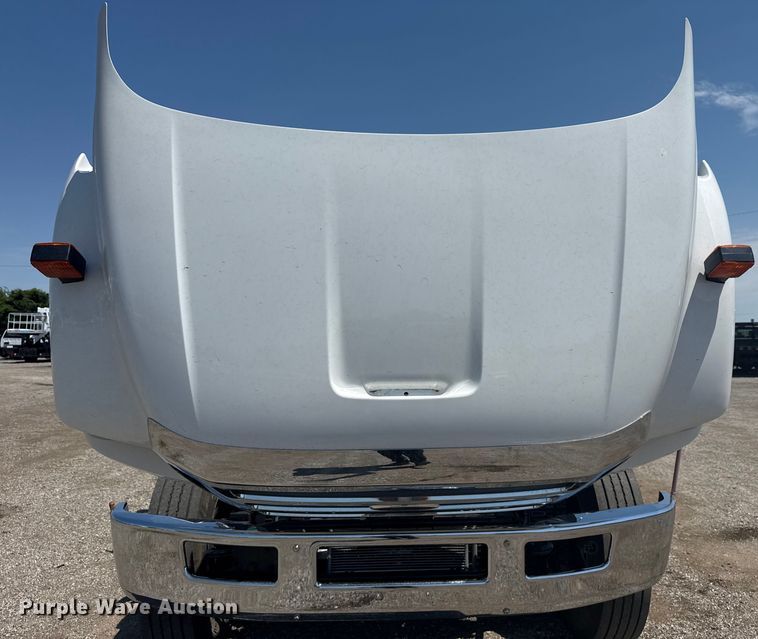 image for item EG6124 2013 Ford F650 Super Duty utility / service truck