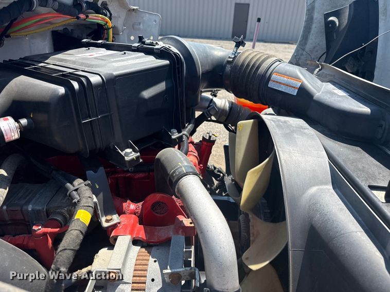 image for item EG6124 2013 Ford F650 Super Duty utility / service truck