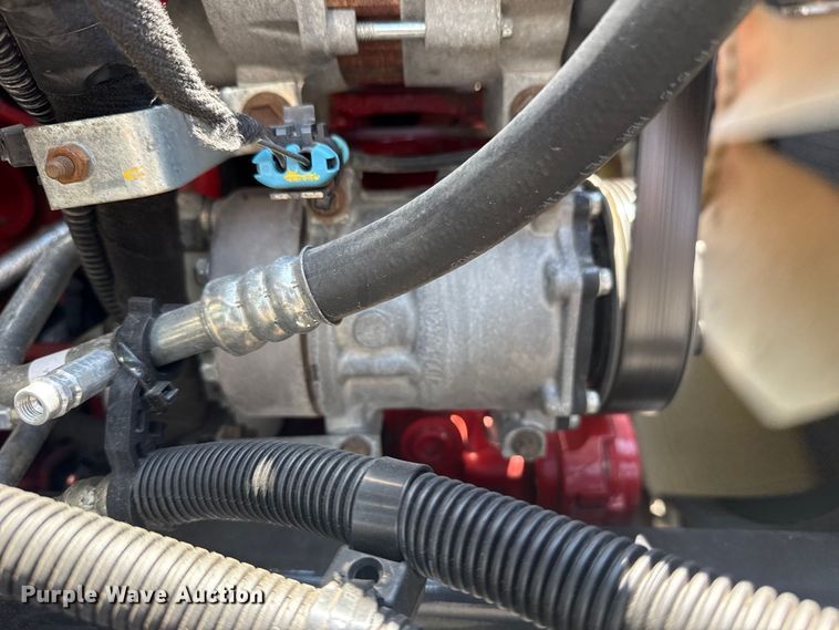 image for item EG6124 2013 Ford F650 Super Duty utility / service truck