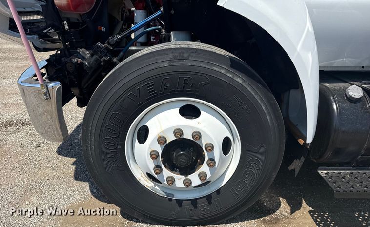 image for item EG6124 2013 Ford F650 Super Duty utility / service truck