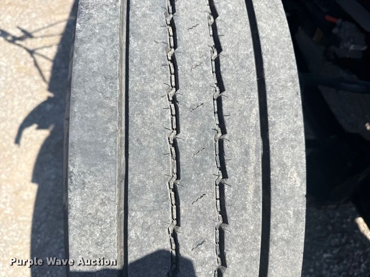 image for item EG6124 2013 Ford F650 Super Duty utility / service truck