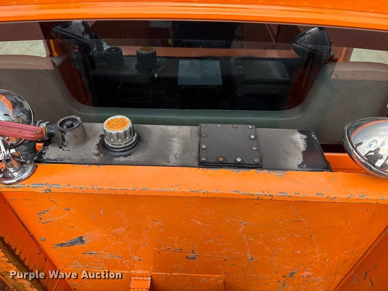 image for item EG6127 2011 International 4400 utility / service truck