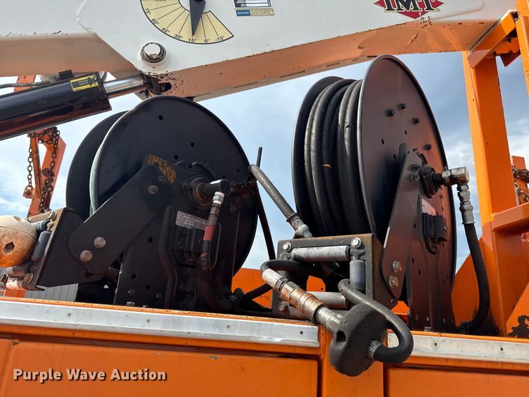 image for item EG6127 2011 International 4400 utility / service truck