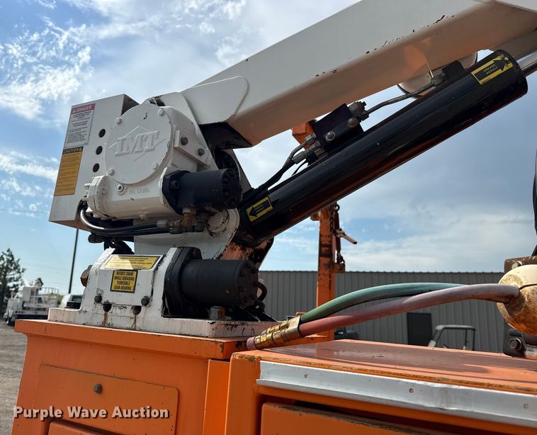 image for item EG6127 2011 International 4400 utility / service truck