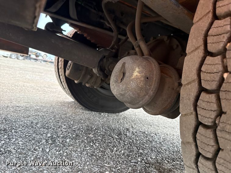 image for item EG6127 2011 International 4400 utility / service truck