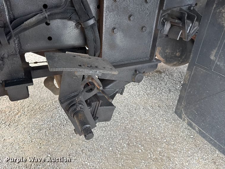 image for item EG6127 2011 International 4400 utility / service truck