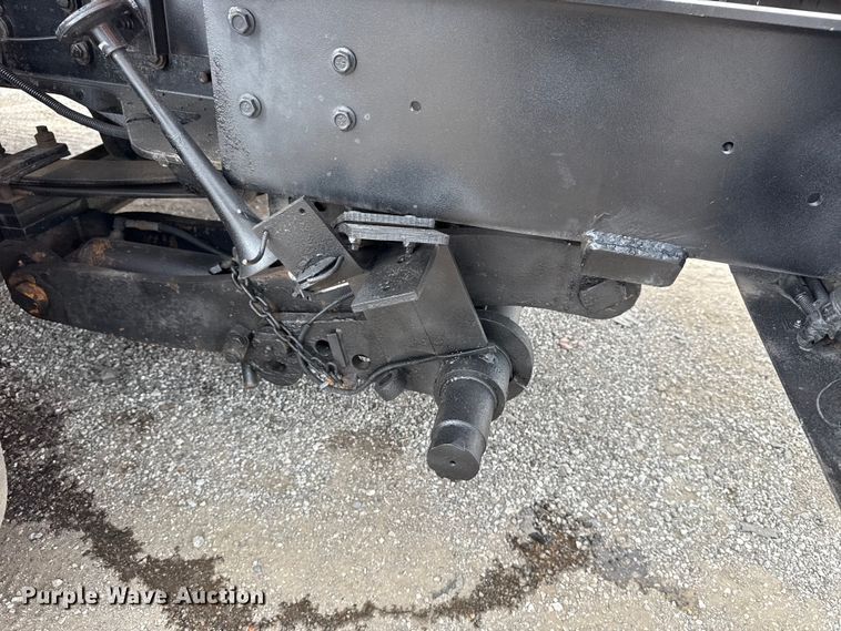 image for item EG6127 2011 International 4400 utility / service truck