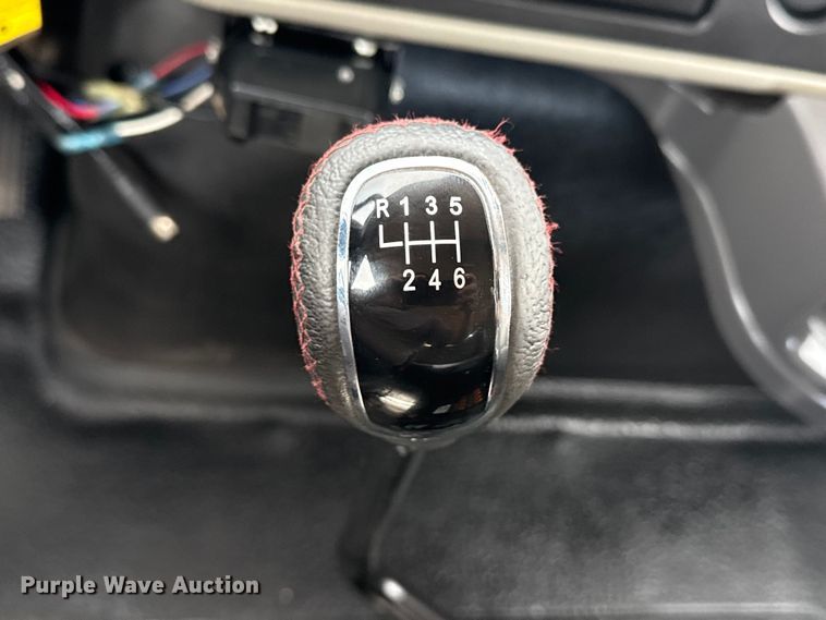 image for item EG6127 2011 International 4400 utility / service truck