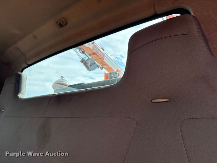 image for item EG6127 2011 International 4400 utility / service truck