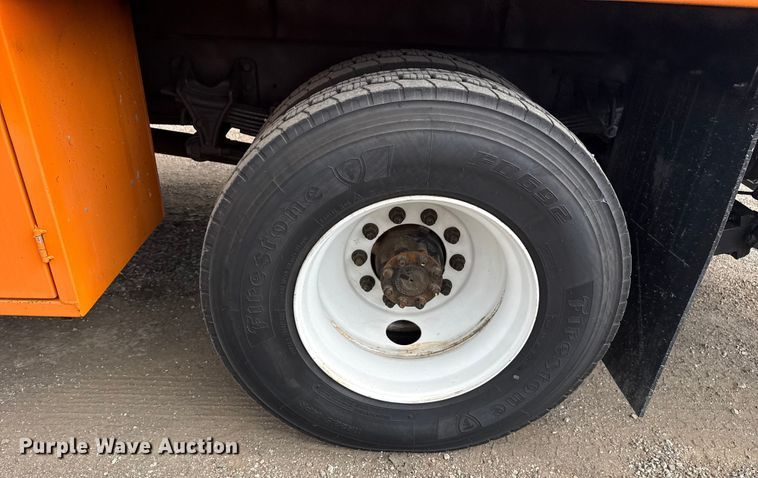 image for item EG6127 2011 International 4400 utility / service truck