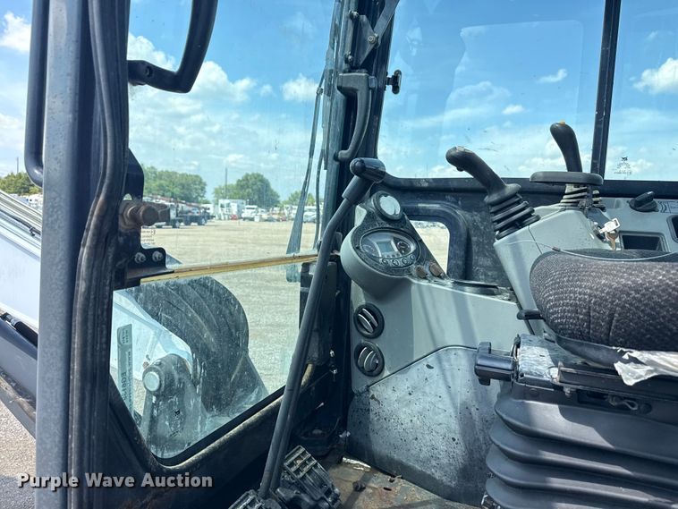 image for item EG6139 2016 Bobcat E50 mini excavator