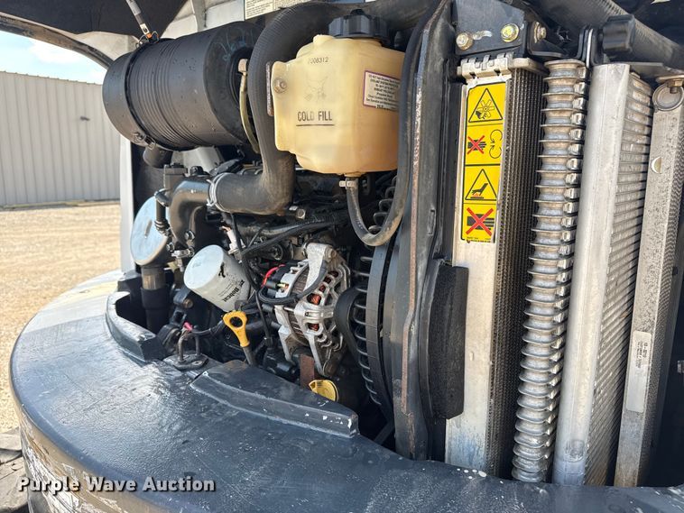 image for item EG6139 2016 Bobcat E50 mini excavator