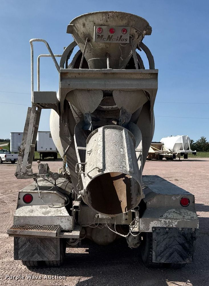 image for item EG6530 1978 Peterbilt 348M ready mix truck