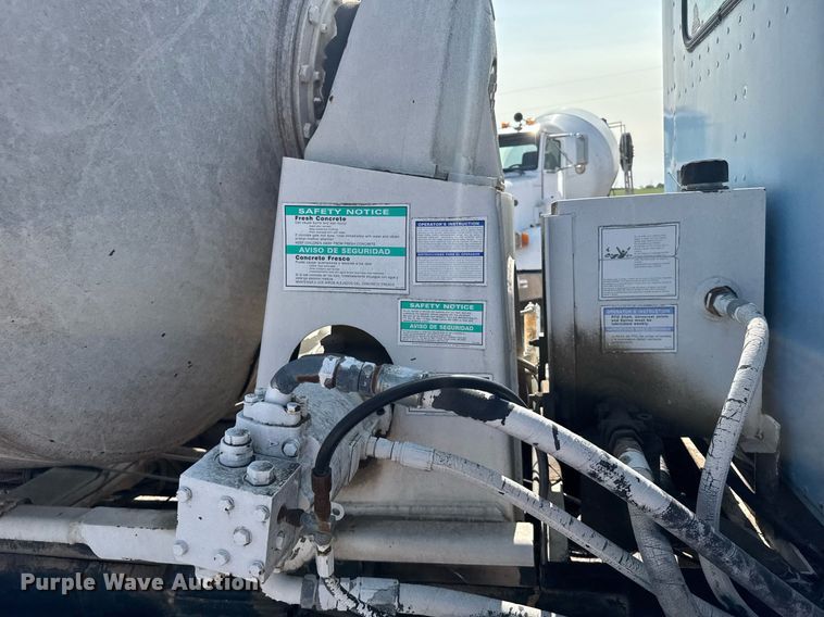 image for item EG6530 1978 Peterbilt 348M ready mix truck