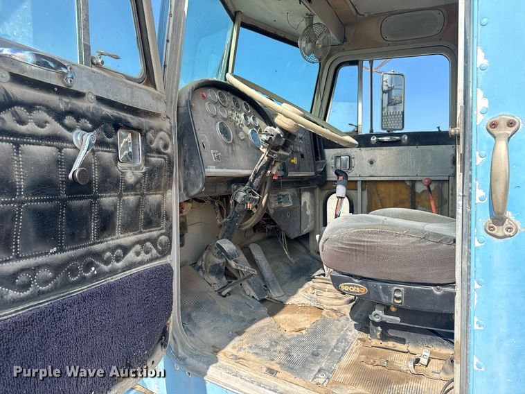 image for item EG6530 1978 Peterbilt 348M ready mix truck