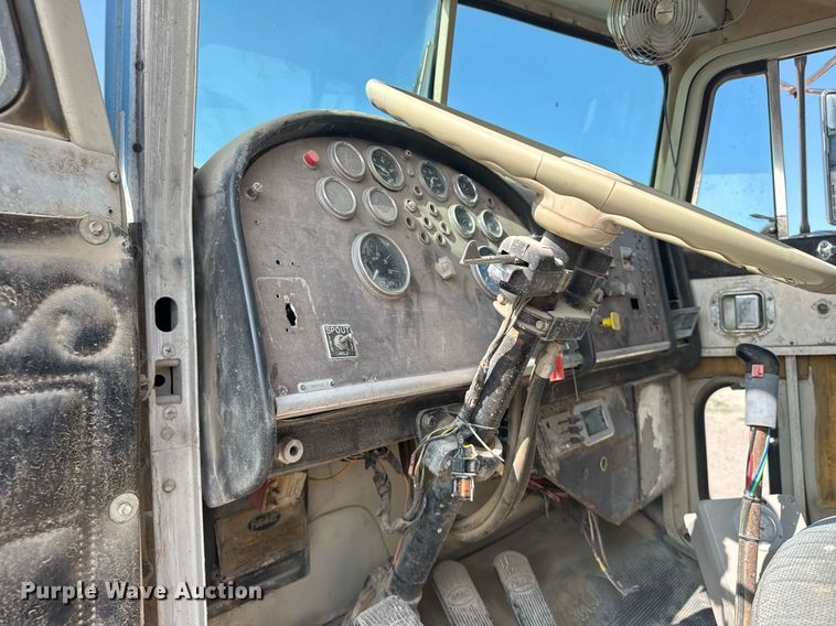 image for item EG6530 1978 Peterbilt 348M ready mix truck