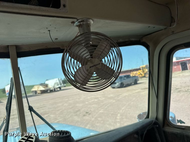 image for item EG6530 1978 Peterbilt 348M ready mix truck