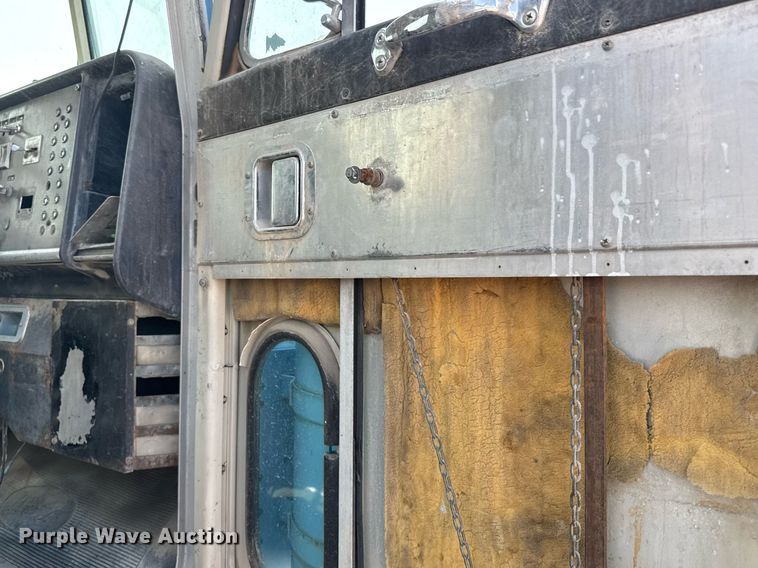 image for item EG6530 1978 Peterbilt 348M ready mix truck