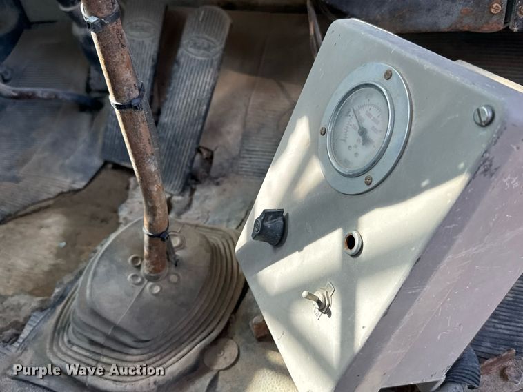 image for item EG6530 1978 Peterbilt 348M ready mix truck