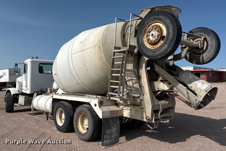 image for item EG6532 1990 Peterbilt 357 ready mix truck