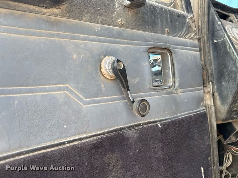 image for item EG6532 1990 Peterbilt 357 ready mix truck