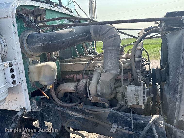 image for item EG6532 1990 Peterbilt 357 ready mix truck