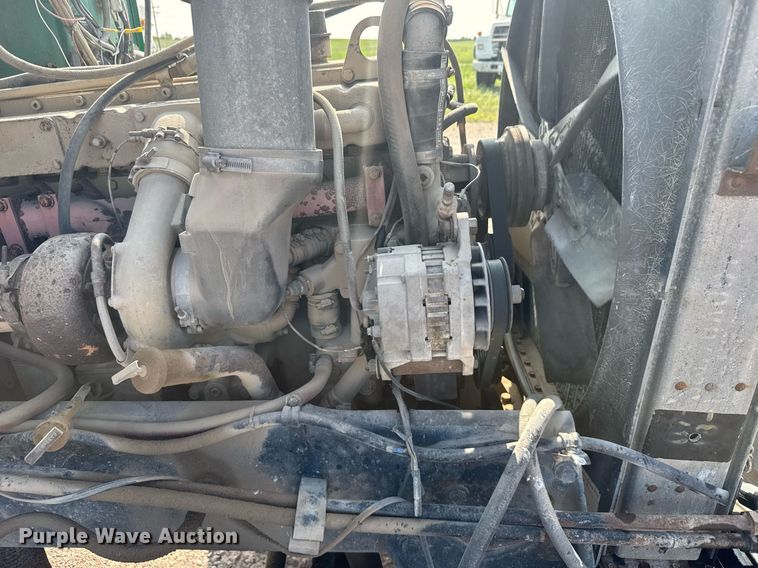 image for item EG6532 1990 Peterbilt 357 ready mix truck