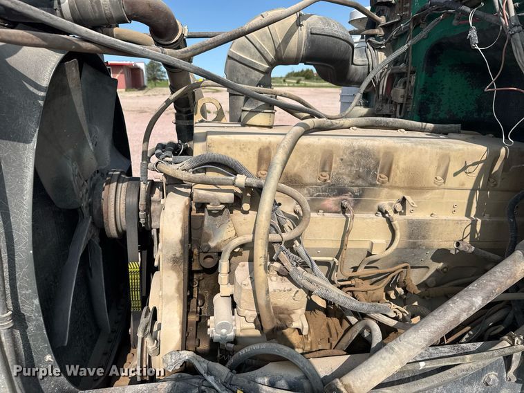 image for item EG6532 1990 Peterbilt 357 ready mix truck