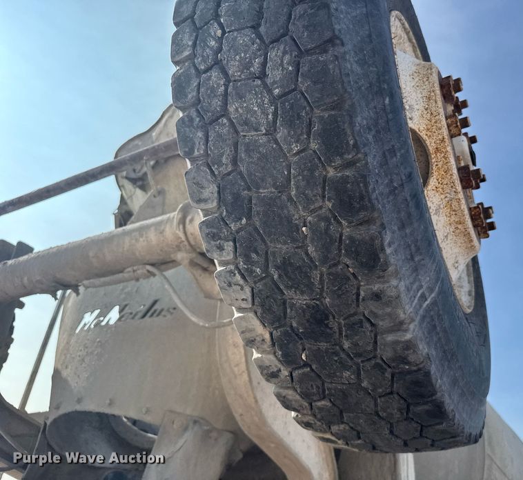 image for item EG6532 1990 Peterbilt 357 ready mix truck