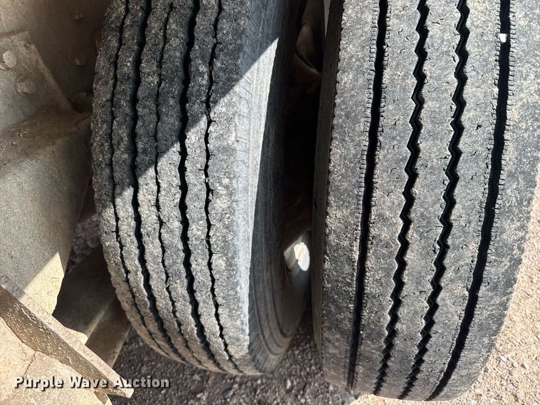 image for item EG6532 1990 Peterbilt 357 ready mix truck