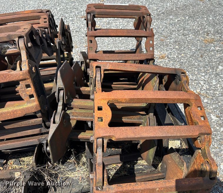image for item EJ7638 Grouper over the tire tracks