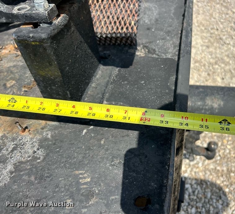 image for item EK8316 1989 International 1734 oil distributor truck