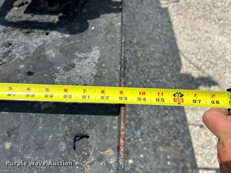 image for item EK8316 1989 International 1734 oil distributor truck