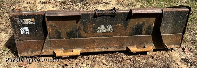 image for item EK8478 John Deere Worksite Pro skid steer bucket