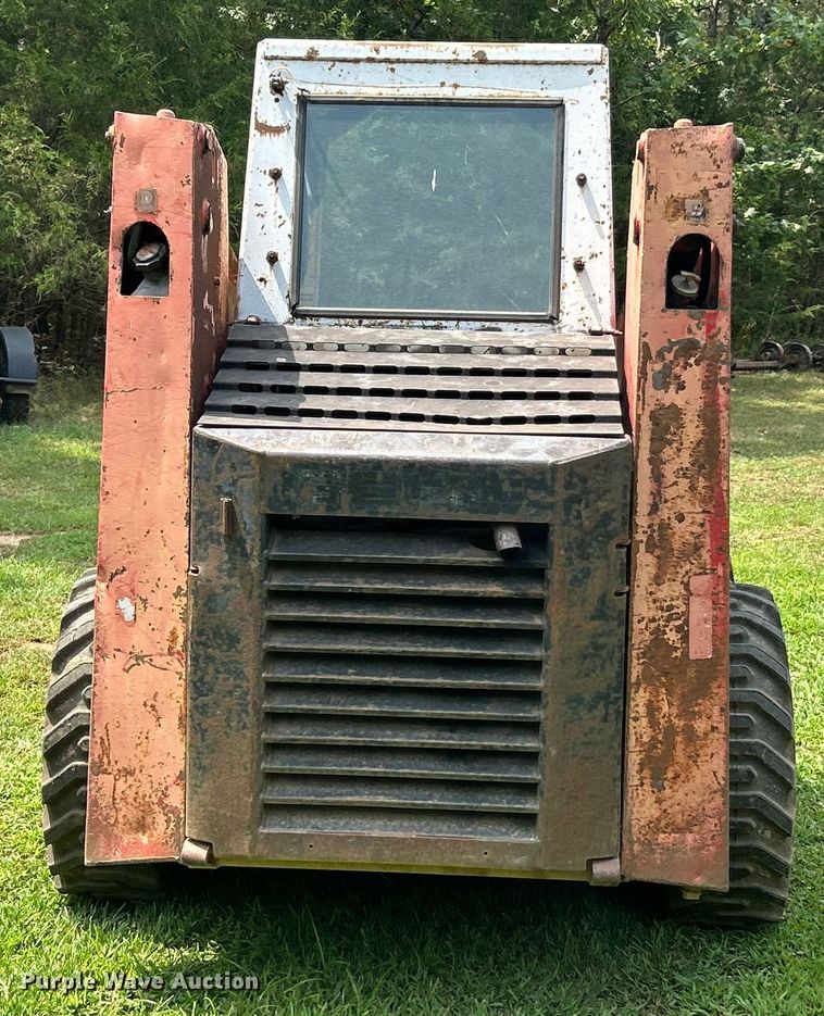 image for item EK8486 1988 Gehl SL4610 skid steer loader