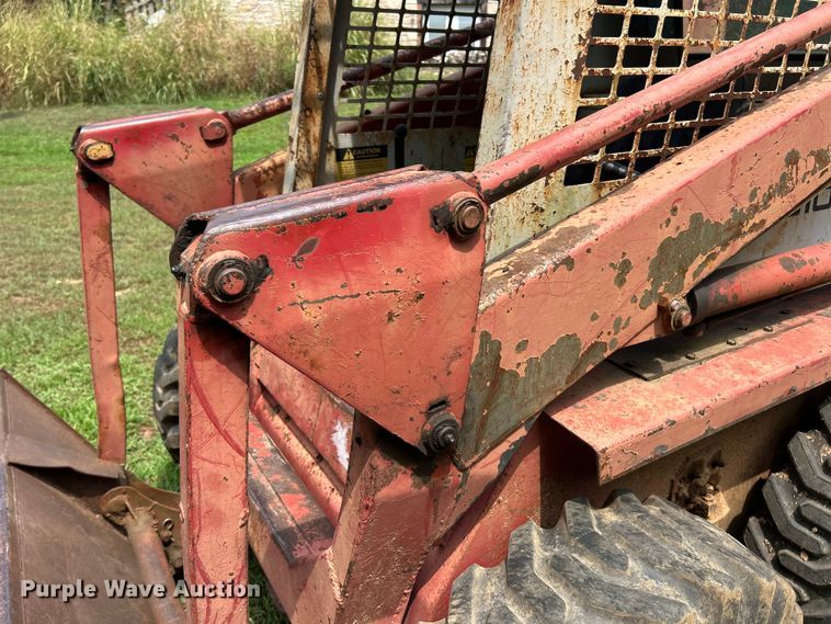 image for item EK8486 1988 Gehl SL4610 skid steer loader