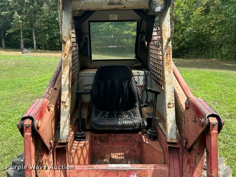 image for item EK8486 1988 Gehl SL4610 skid steer loader