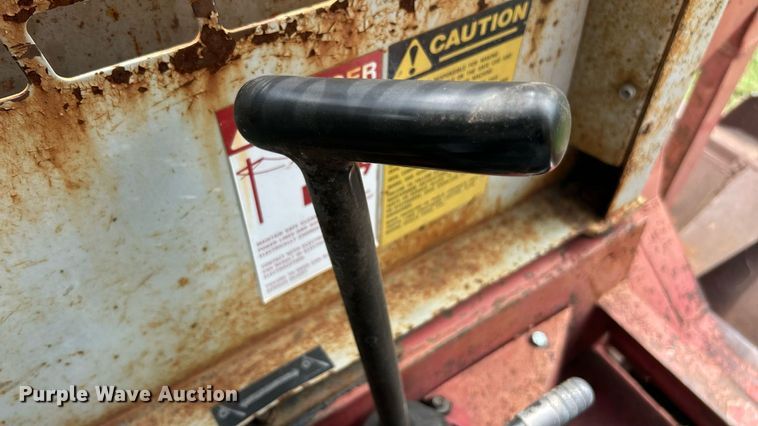 image for item EK8486 1988 Gehl SL4610 skid steer loader