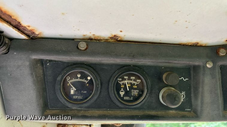 image for item EK8486 1988 Gehl SL4610 skid steer loader