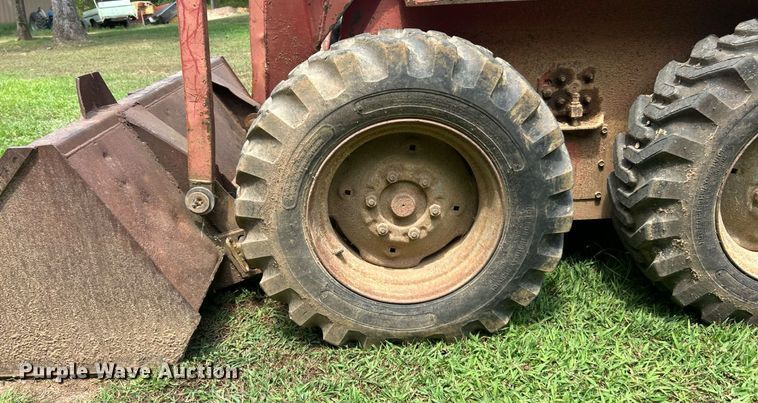 image for item EK8486 1988 Gehl SL4610 skid steer loader