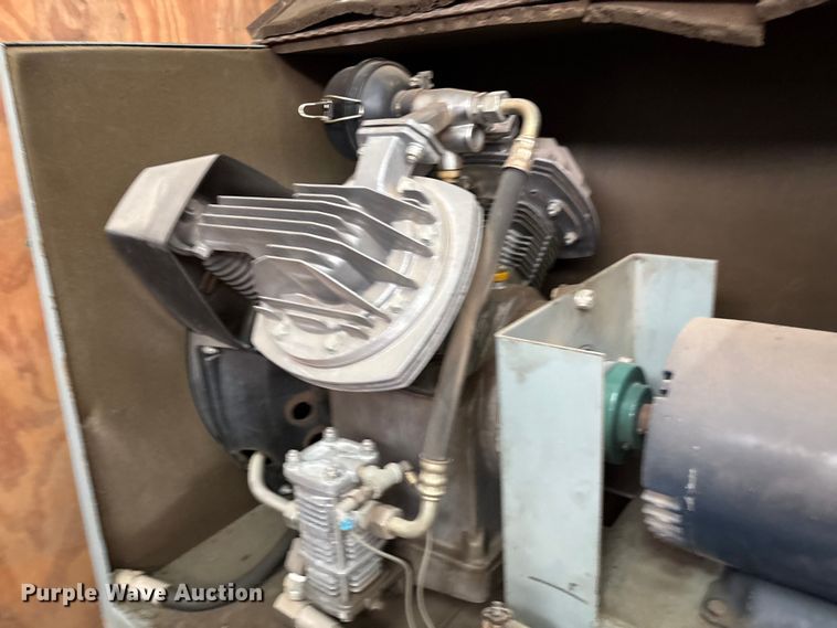 image for item EL2148 Atlas Copco Magnum 5 air compressor