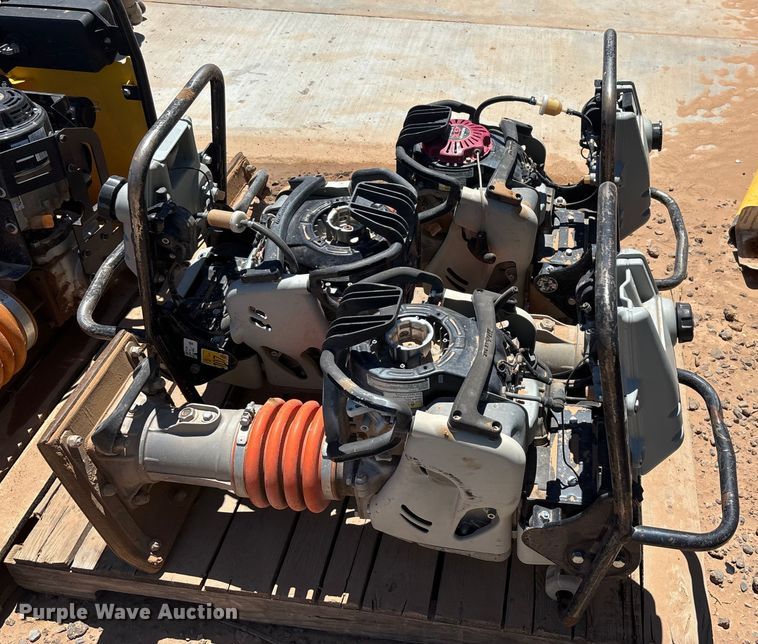 image for item EL6068 (7) plate compactors 