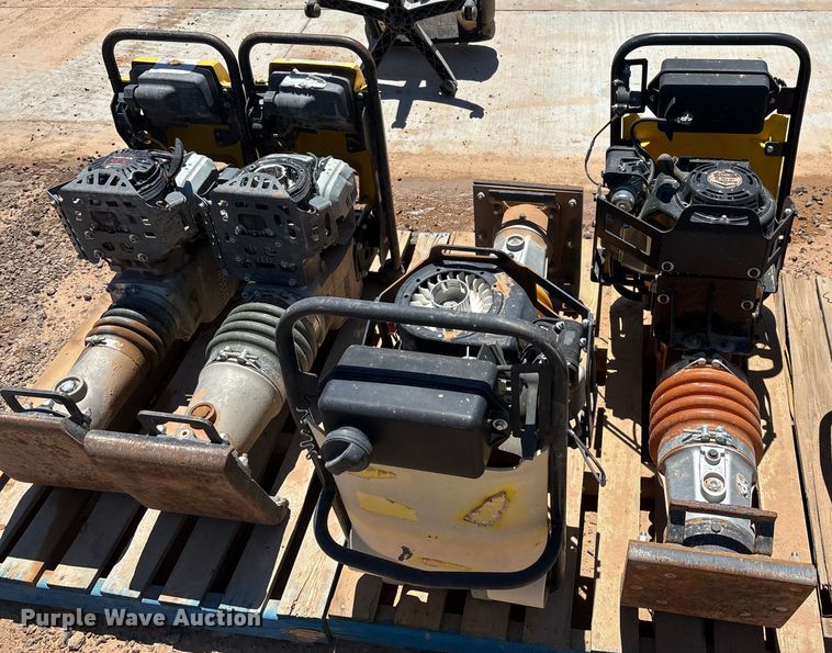 image for item EL6068 (7) plate compactors 