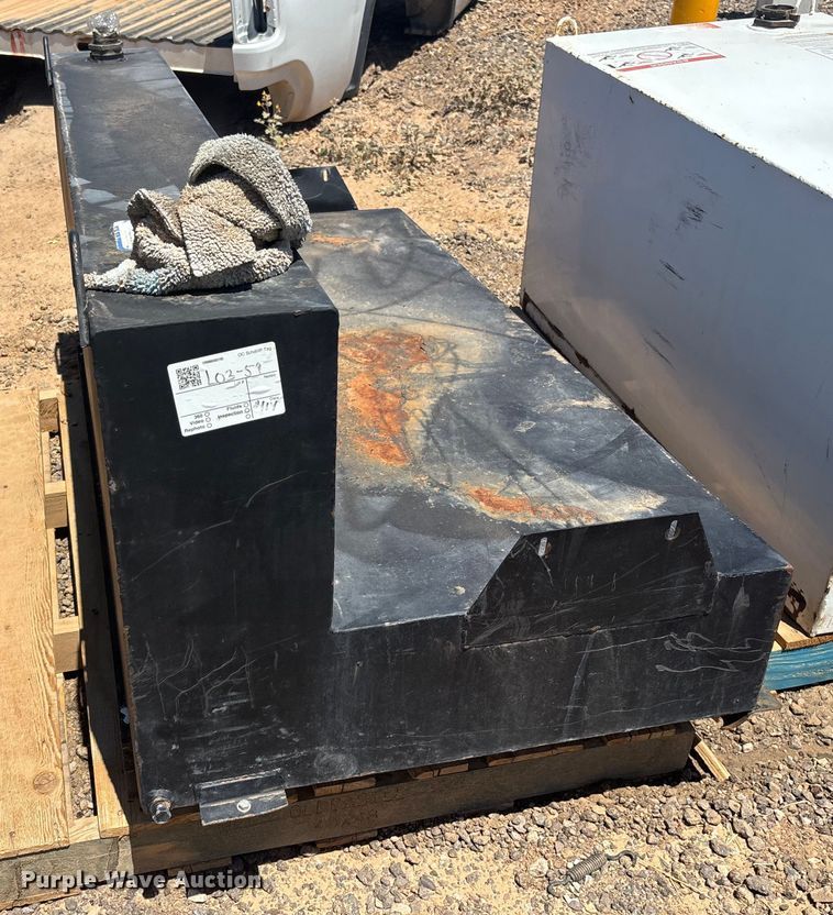 image for item EL6074 (5) auxiliary fuel tanks