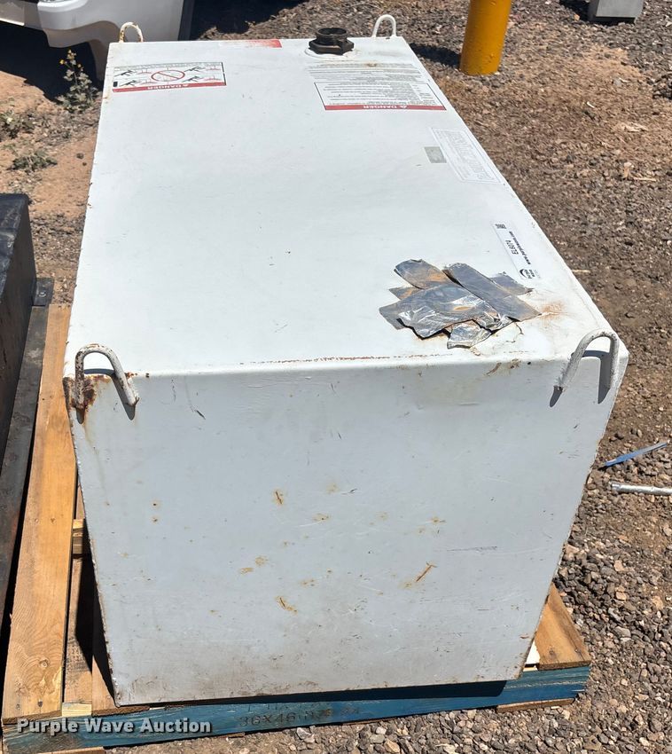 image for item EL6074 (5) auxiliary fuel tanks