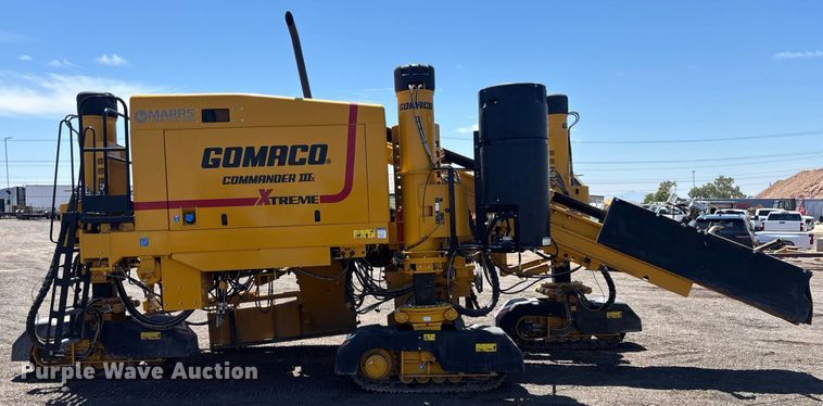 image for item EL6075 2023 Gomaco Commander III slipform paver