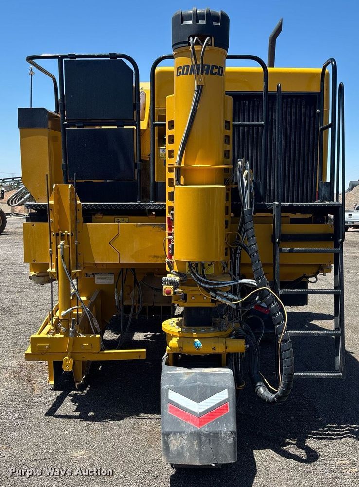 image for item EL6075 2023 Gomaco Commander III slipform paver