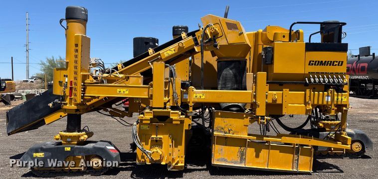 image for item EL6075 2023 Gomaco Commander III slipform paver